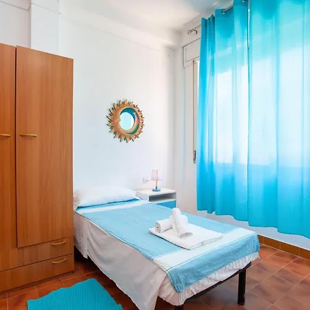 Apartment Beautiful House 350m From The