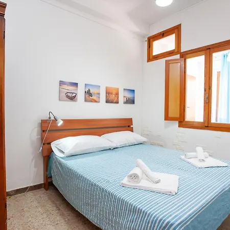 Appartement Beautiful House 350m From The *